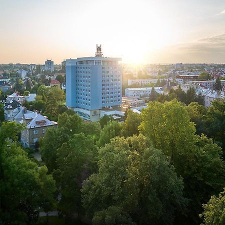 Central Park Flora Όλομουτς Εξωτερικό φωτογραφία